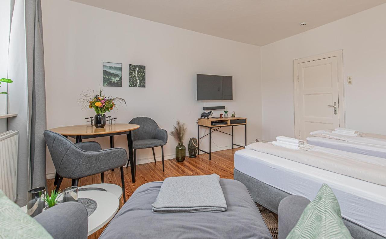 Fewo1846 - Kommood - Zentral Gelegenes Studio-Apartment Mit Balkon Im Hochparterre Flensburg Buitenkant foto